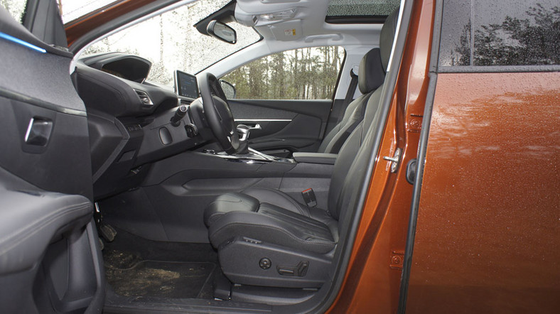 Peugeot 3008 - SUV, który chce być smart