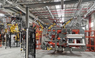 Kolejne zwolnienia w fabrykach samochodów. Na bruk pójdzie 1100 pracowników