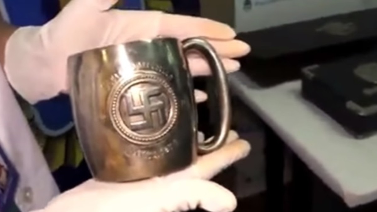 Nacisti, Island, Blago