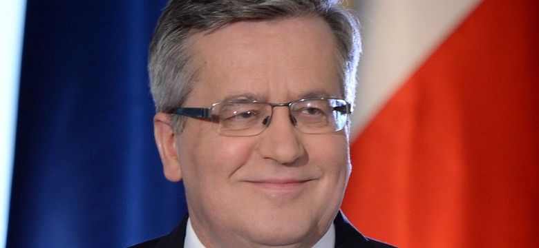 Komorowski chce być "kandydatem obywatelskim"