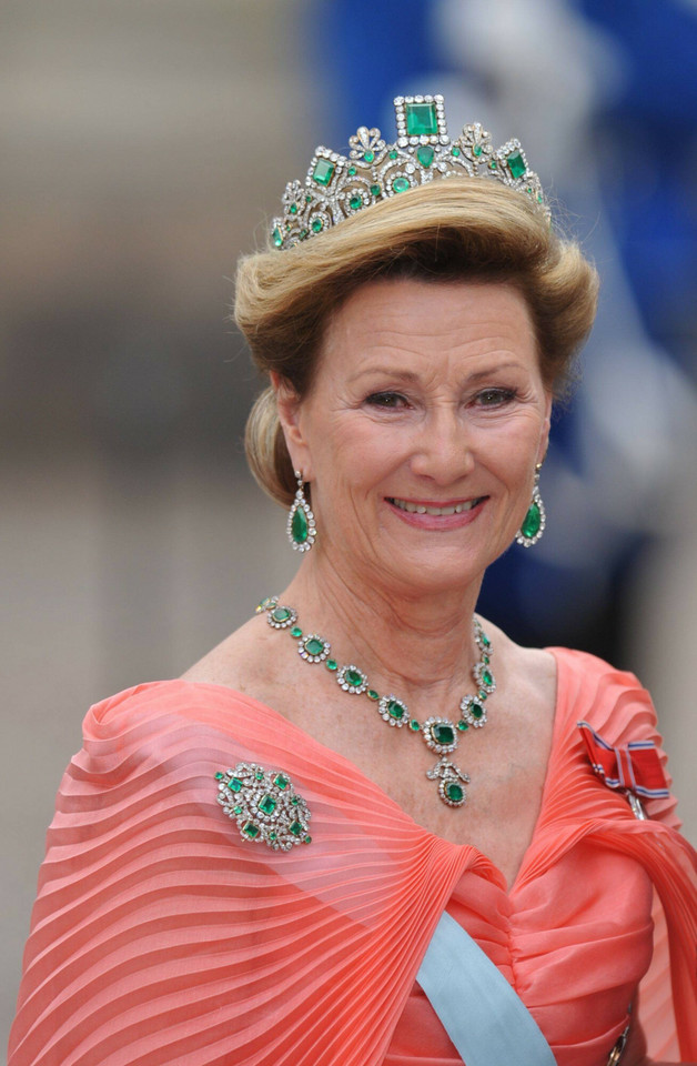 Szmaragdowa tiara cesarzowej Józefiny (Empress Joséphine’s Emerald Tiara)