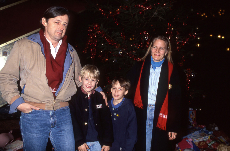 Christopher "Kit", Macaulay, Kieran Culkinowie i Patricia Bretnup w 1990 r.