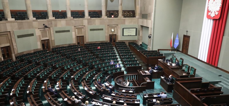 Polski Ład. Zmiany w ustawach podatkowych odesłane do komisji