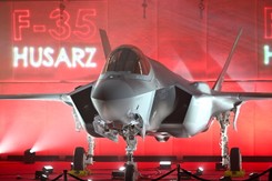 Ważny dzień dla polskiego wojska. Oto pierwszy samolot bojowy F-35 Husarz dla armii