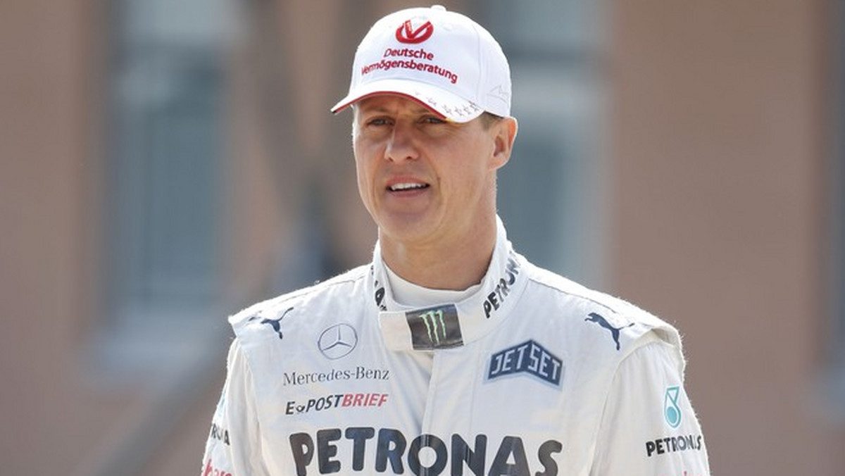 Stan Michaela Schumachera wciąż jest krytyczny. Były kierowca Formuły 1, który w niedzielę uległ wypadkowi narciarskiemu w Meribel, jest przez lekarzy utrzymywany w stanie śpiączki farmakologicznej. "Bild" przeanalizował, co dzieje się w tej chwili z organizmem niemieckiego kierowcy.