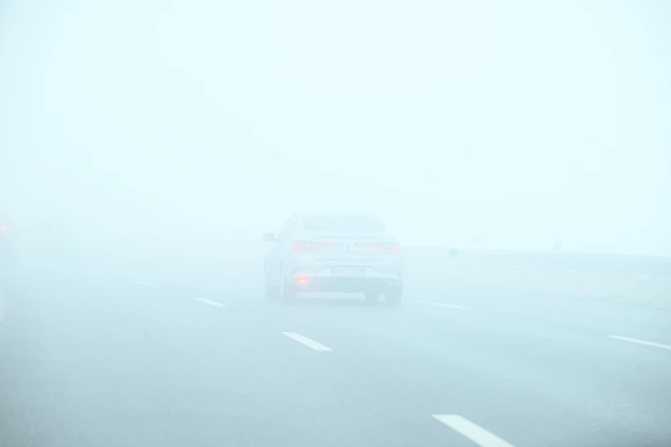 Gusta magla na autoputu kroz Beograd