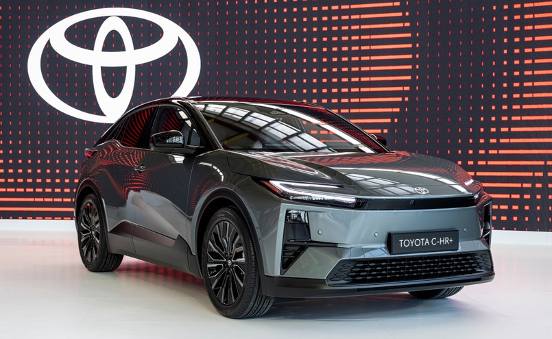 Nowa Toyota C-HR+
