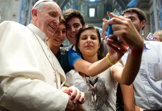 Powstała gra Watykan GO. Złap wszystkich świętych z błogosławieństwem Franciszka