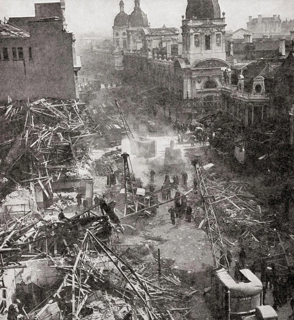 London nakon napada rakete V-2 1945.