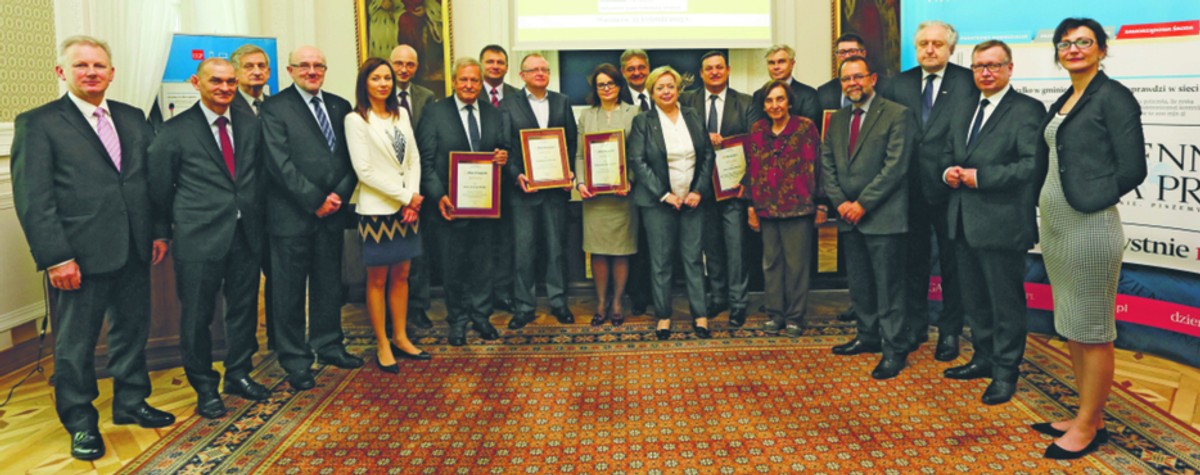 Wojciech Kwaśniak (KNF), Andrzej Zwara (NRA), Lech Paprzycki (SN), Dariusz Sałajewski (KRRP), Patrycja Loose (MS), Piotr Girdwoyń (laureat), Janusz Steinhoff (odebrał nagrodę w imieniu Jerzego Buzka), Waldemar Żurek (KRS), Marcin Dziurda (laureat), Małgorzata Słowińska (laureatka), Aleksander Proksa (NBP), Małgorzata Gersdorf (SN), Jacek Męcina (laureat), Teresa Romer, Tadeusz Tomaszewski (UW), Wojciech Łączewski (laureat), Krzysztof Rączka (UW), Andrzej Rzepliński (TK), Krzysztof Bień (NBP), Jadwiga Sztabińska (DGP)