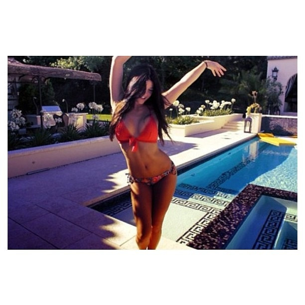 15-letnia siostra Kim Kardasian robi wszystko by było o niej głośno. Wrzuciła na Instagramie zdjęcia w stroju kąpielowym!
