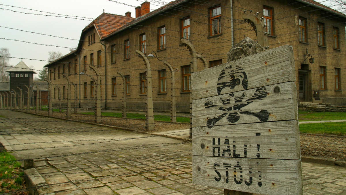 75 lat temu Niemcy utworzyli na terenie Auschwitz obóz kobiecy. 26 marca 1942 r. trafiły do niego dwa transporty liczące łącznie ok. 2 tys. osób. Były to więźniarki, głównie kryminalistki, z KL Ravensbrueck, a także Żydówki z Popradu na Słowacji.