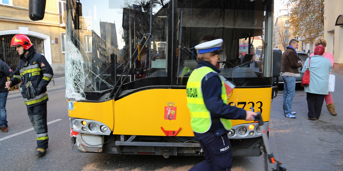 Wypadek autobusu na Mokotowie