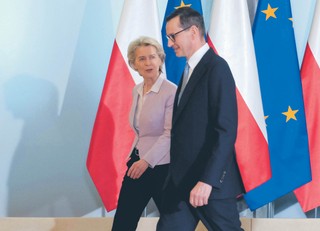 Niezamierzone skutki batalii o KPO