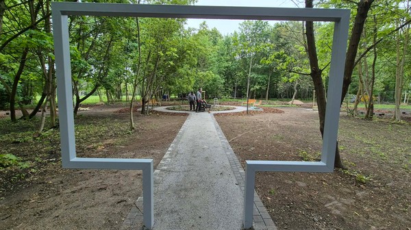 Park Młodych Ekologów powstaje przy Al. Kasprowicza. Spotkamy tam miedzy innymi konstrukcje artystyczne