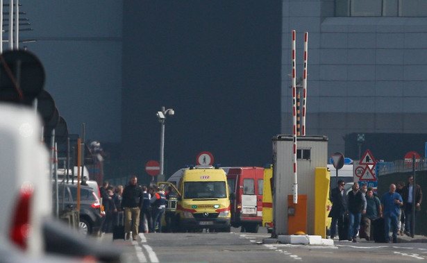 Alert terrorystyczny w Belgii obniżono, ale kolejny atak "możliwy"