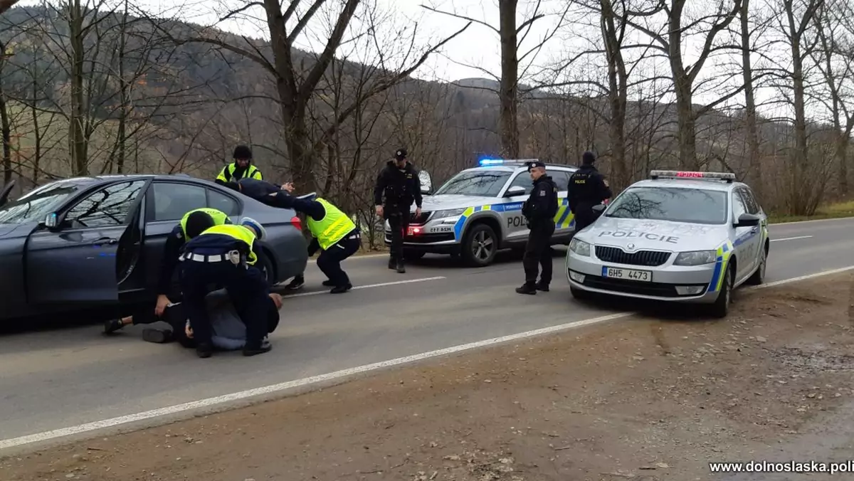 Wspólne ćwiczenia polskiej i czeskiej policji w pościgach transgranicznych