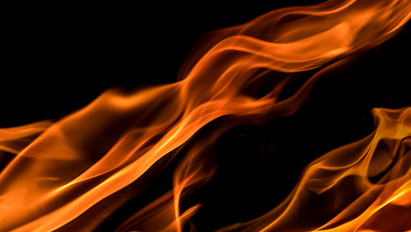 Egy gyöngyösi nő felgyújtotta a lakását, az édesanyja az életét vesztette 