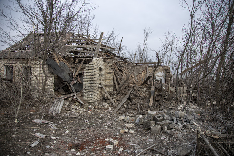 Wioska Umanśke w obwodzie donieckim zniszczona przez rosyjski ostrzał, 23 lutego 2024 r.