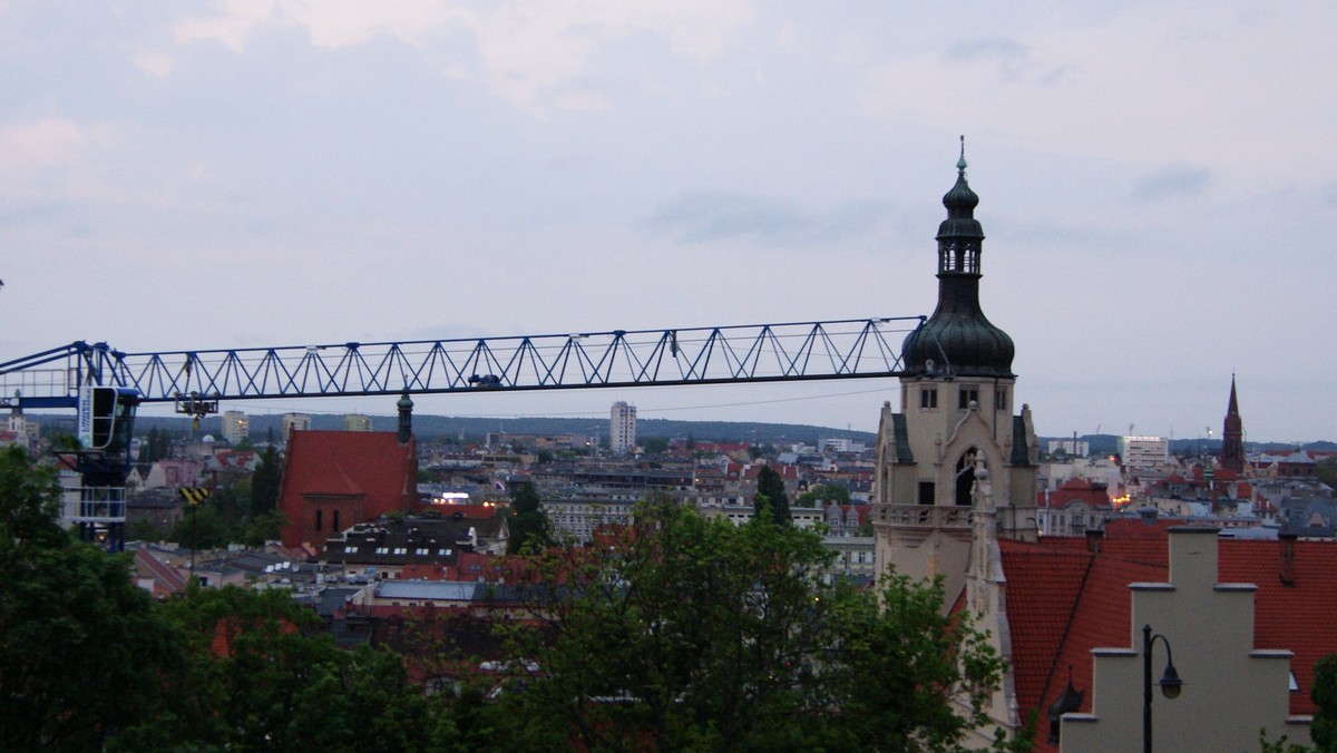 Bydgoski ratusz poinformował o przekazaniu przez samorząd działki w celu wybudowania pierwszych w mieście budynków objętych programem Mieszkanie Plus. Jeśli to się powiedzie, władze w Bydgoszczy zdecydują o ewentualnym przeznaczeniu innych nieruchomości na ten cel.