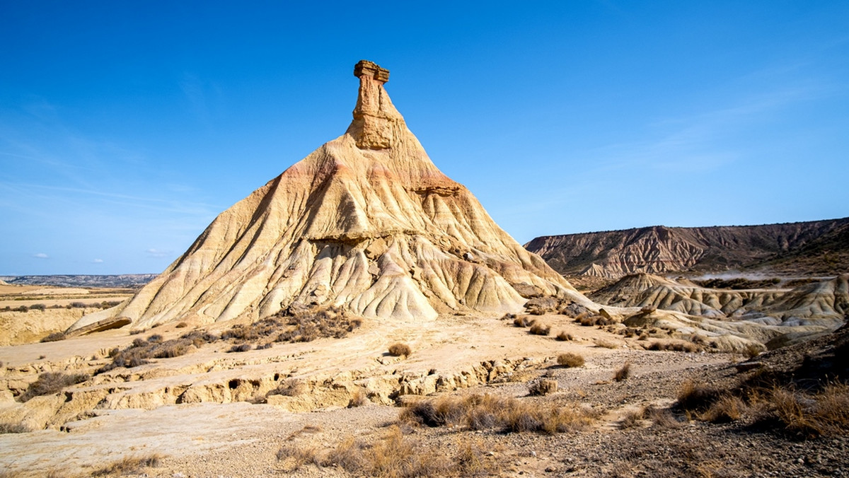 Bardenas Reales: widoki jak z Marsa i "cabezo": bardzo nieprzyzwoita skała