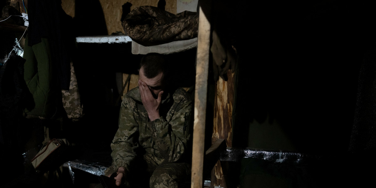 Dziennikarze ujawnili, jak są traktowani ukraińscy żołnierze przez agresorów z Rosji.