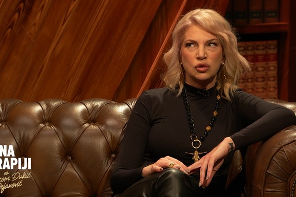 "BEŽALA SAM OD KUĆE" Katarina Sotirović je ostavljala oproštajne poruke roditeljima na televizoru: "Spavala sam na klupi u parkiću"