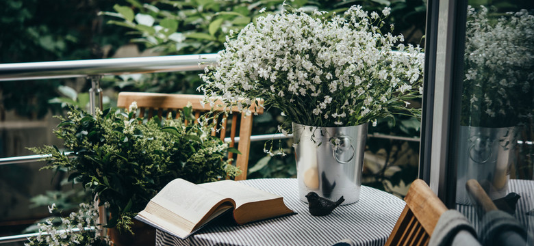 Mały, bajkowy balkon — pięć zachwycających inspiracji z Instagrama