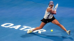 świątek przegrała z 52. tenisistką rankingu wta. nie będzie czwartego triumfu w katarze