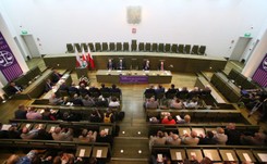 List prezydenta Dudy do sędziów Sądu Najwyższego przyjęty oklaskami. 'Oczekuję na uwagi...'