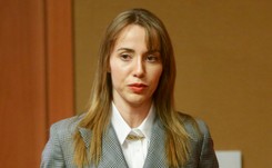 Schreiber: Koledzy męża patrzyli na mnie z pogardą i zażenowaniem