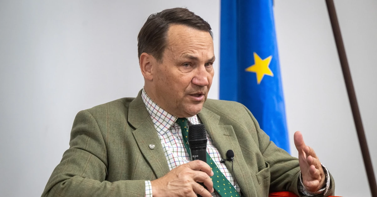 Sikorski: Kaczyński powinien siedzieć cicho. Polska jest przykładem