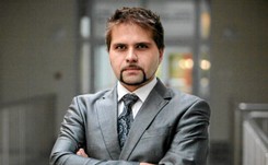 Prof. Pyrć: Co z tymi szczepionkami? Zapobiegają zakażeniu, chronią nas?