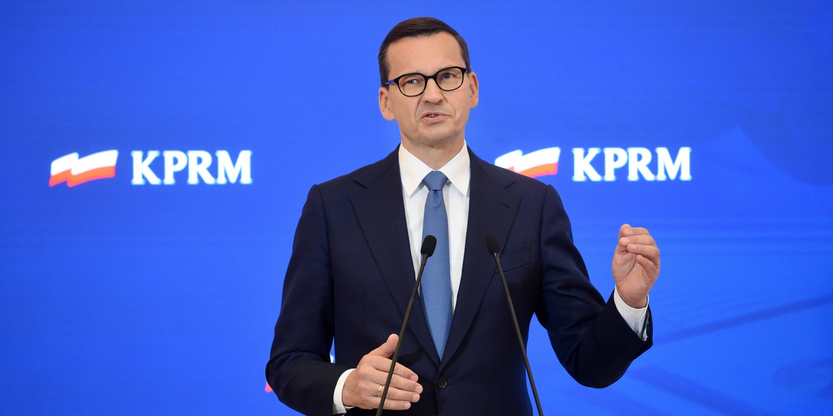 Premier Mateusz Morawiecki obiecał rolnikom rekompensaty. Ile mogą dostać? Sprawdzamy. 