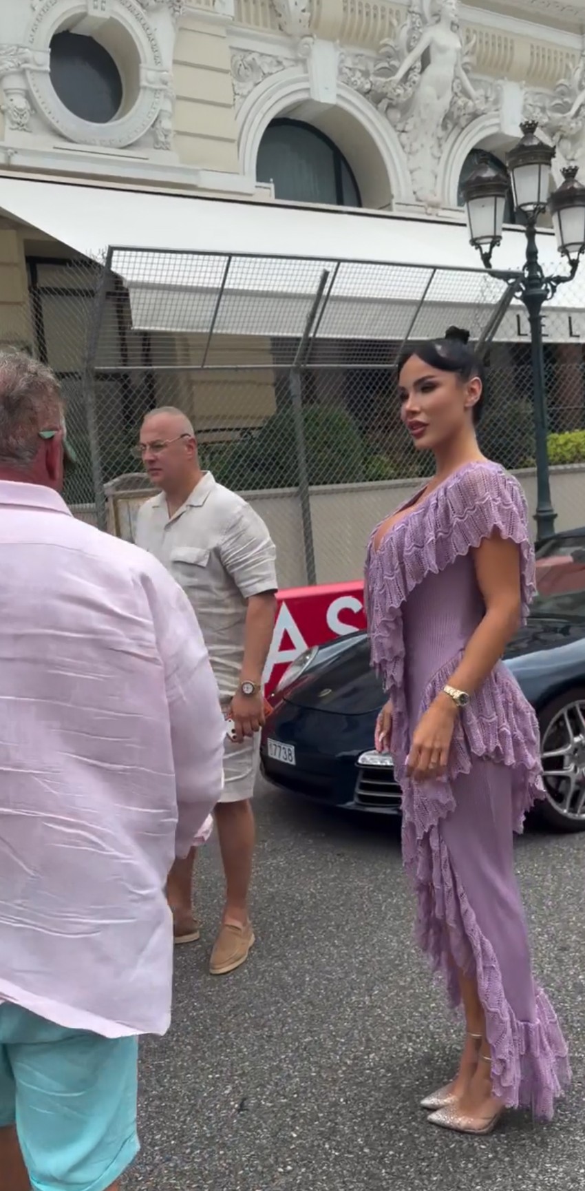 Uživa u luksuzu nakon afere: Aleksandra Subotić se baškarila u Monte Karlu