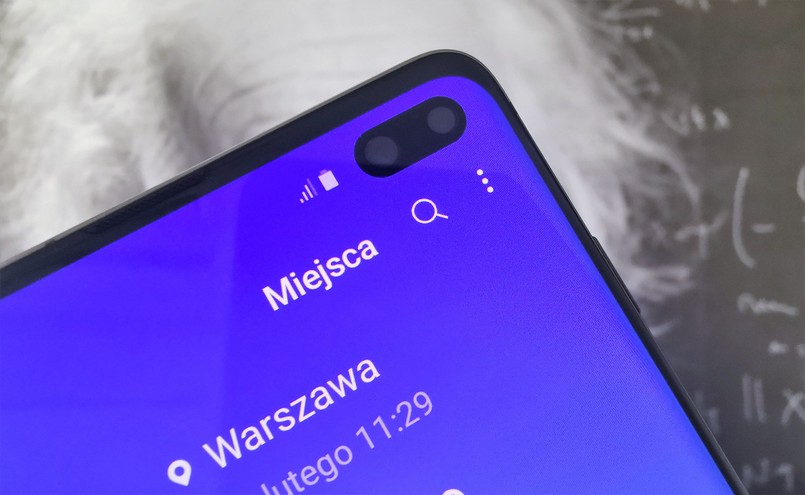 Samsung Galaxy S10+ - podwójny aparat przedni