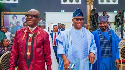 Former Rivers State Governor, Nyesom Wike and Senate President, Godswill Akpabio [Twitter:@KingAmakiriTheo]