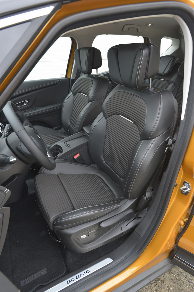 Miejsce 3. Renault Scenic