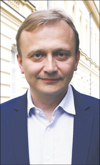 Piotr Serafin, polski kandydat na komisarza