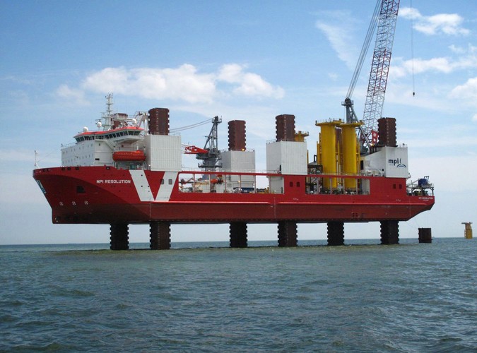 ATLAS to 'chodzący okręt'. Ma sześć gigantycznych odnóży, umożliwiających mu podnoszenie statków z wody