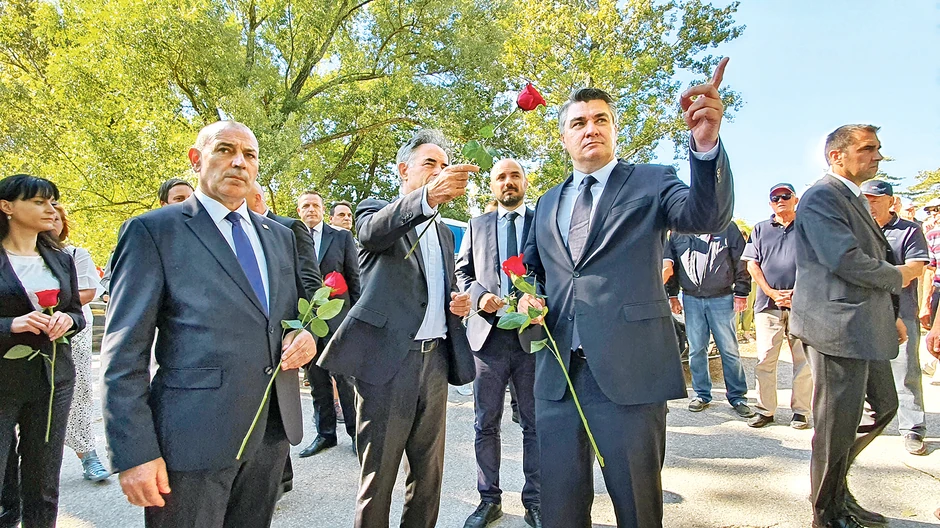 Zna se otprilike i skoro tačno koja je jedinica je bila ovde toga dana, rekao je na parastosu oredsednik Hrvatske Zoran Milanović