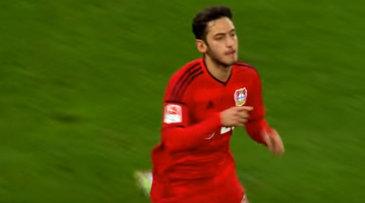 Calhanoglu Mekkába zarándokolt /Fotó: YouTube