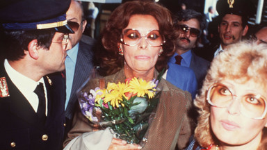 Na lotnisku czekała policja z nakazem aresztowania. Sophia Loren spędziła 19 dni w "piekle"