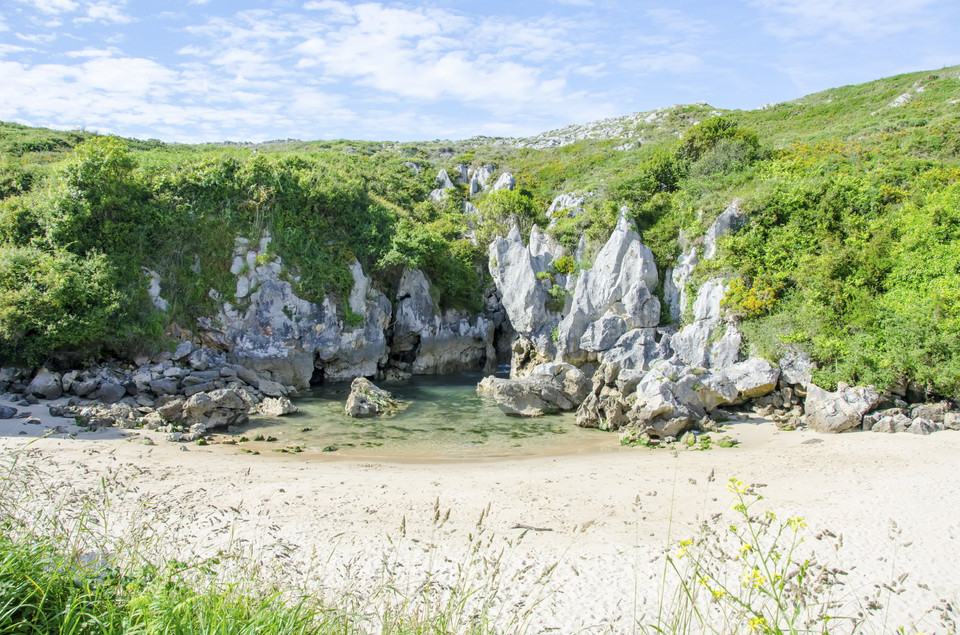 Plaża Gulpiyuri, Asturia