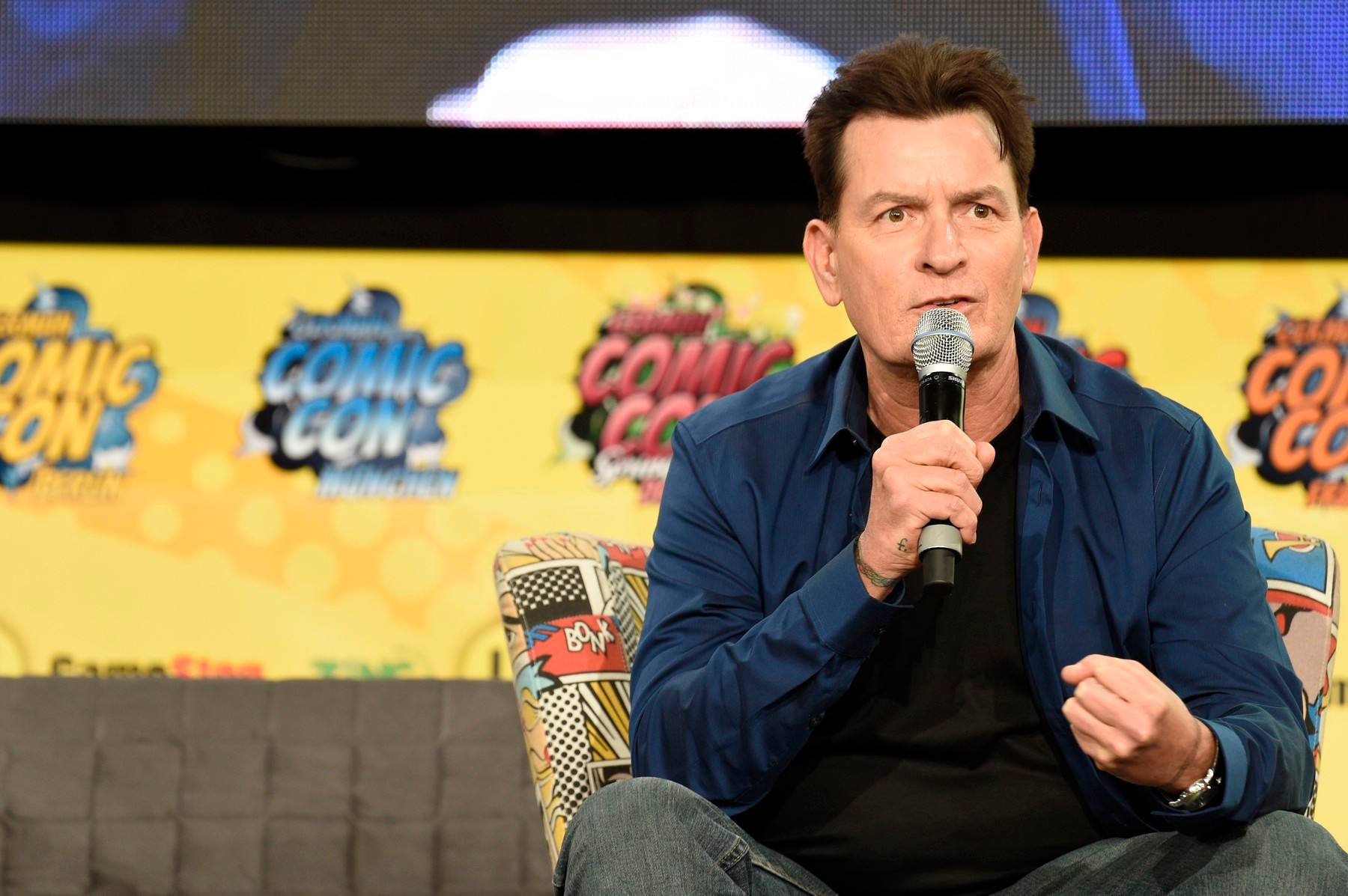 Americký herec Charlie Sheen.