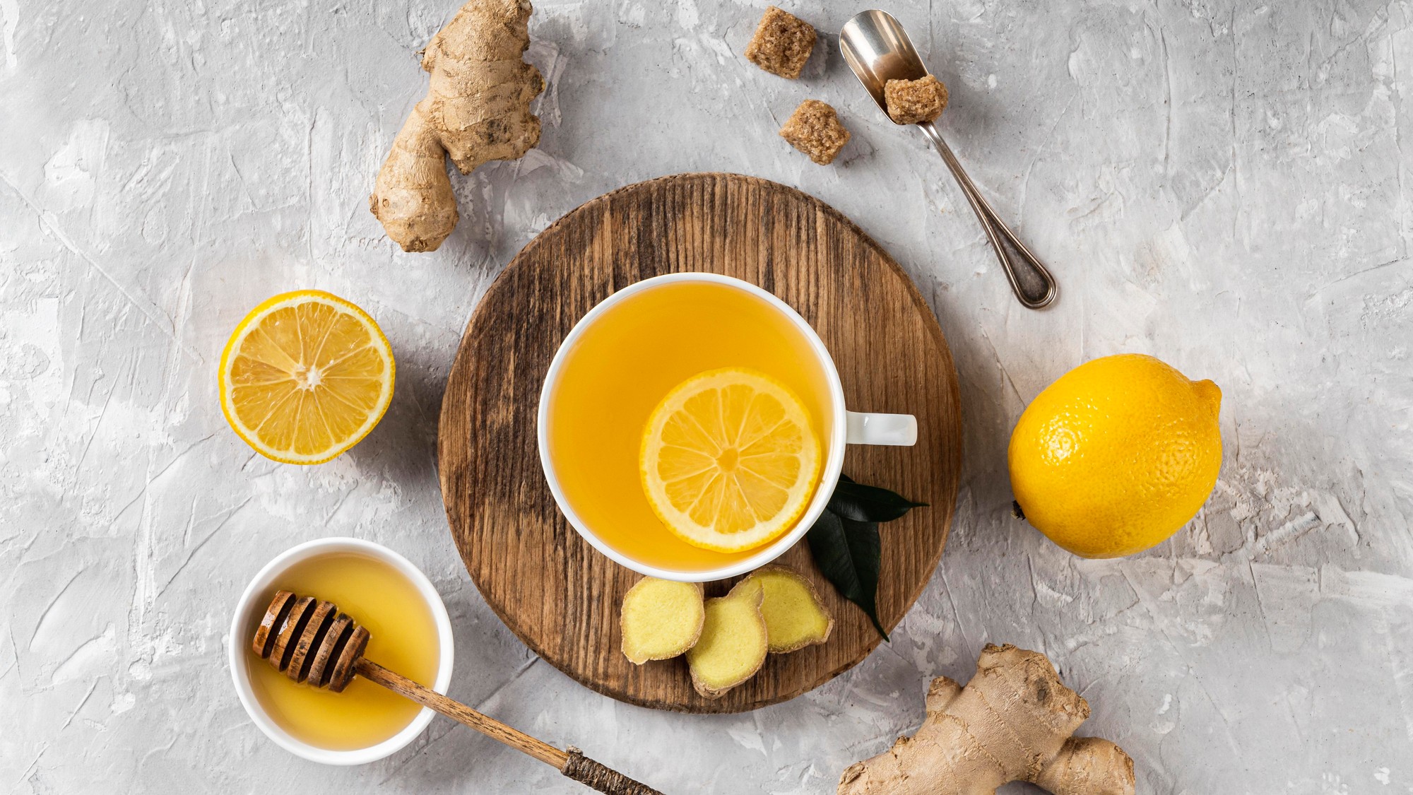 Zázvor pomáha proti nevoľnosti a je ideálny pri prechladnutí.