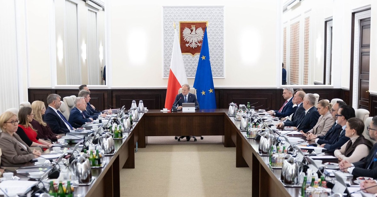 Rząd przyjął projekt ustawy praworządnościowej i zmiany w KRS. Co czeka polskie sądy?