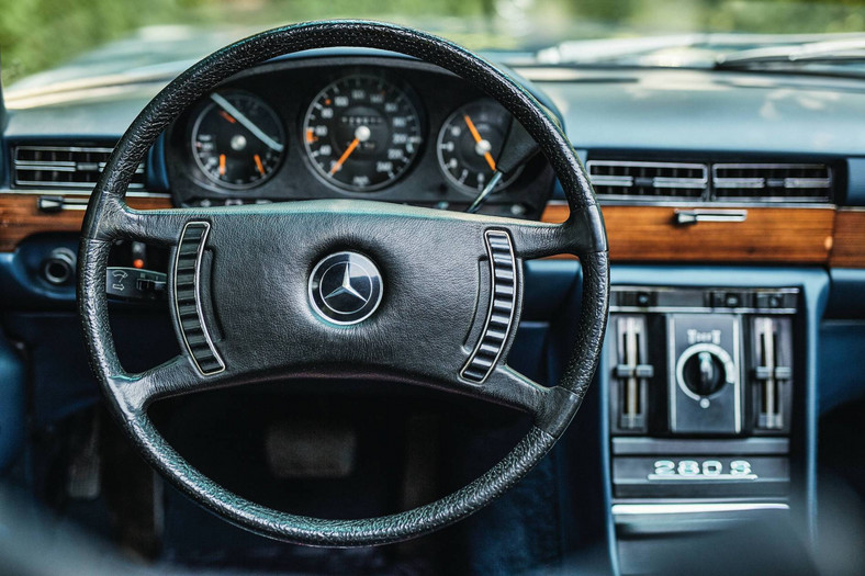 50 lat Mercedesa klasy S W116: 10 najważniejszych innowacji