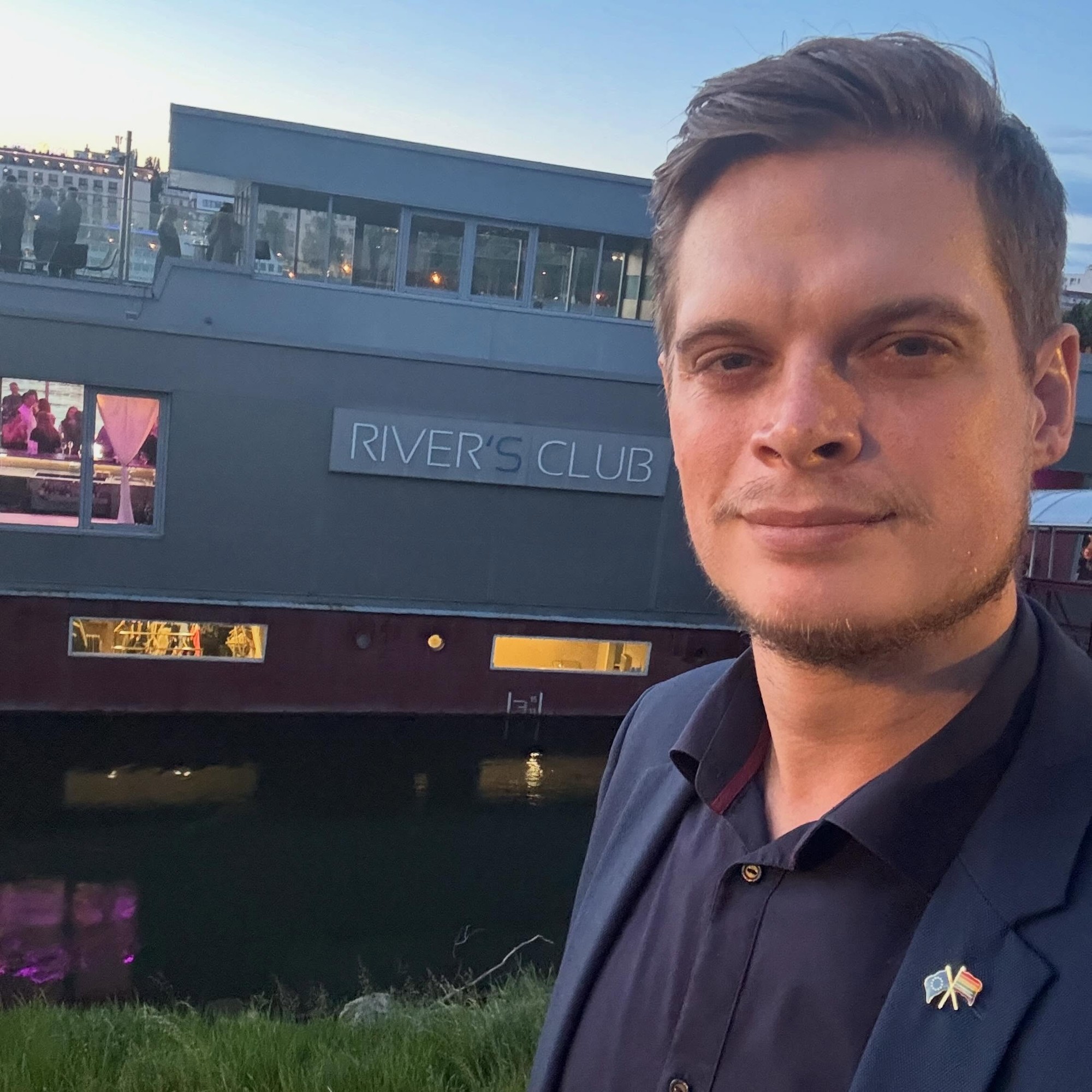 Asistent poslanca NR SR Spišiaka a člen Progresívneho Slovenska David Púchovský.