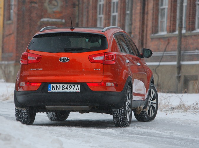 Nowa Kia Sportage to samochód, który swoimi atutami skusił już ponad 3300 Polaków. My sprawdziliśmy w teście wady i zalety tego modelu.